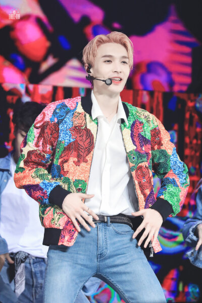 190706上海演唱会
张艺兴❤