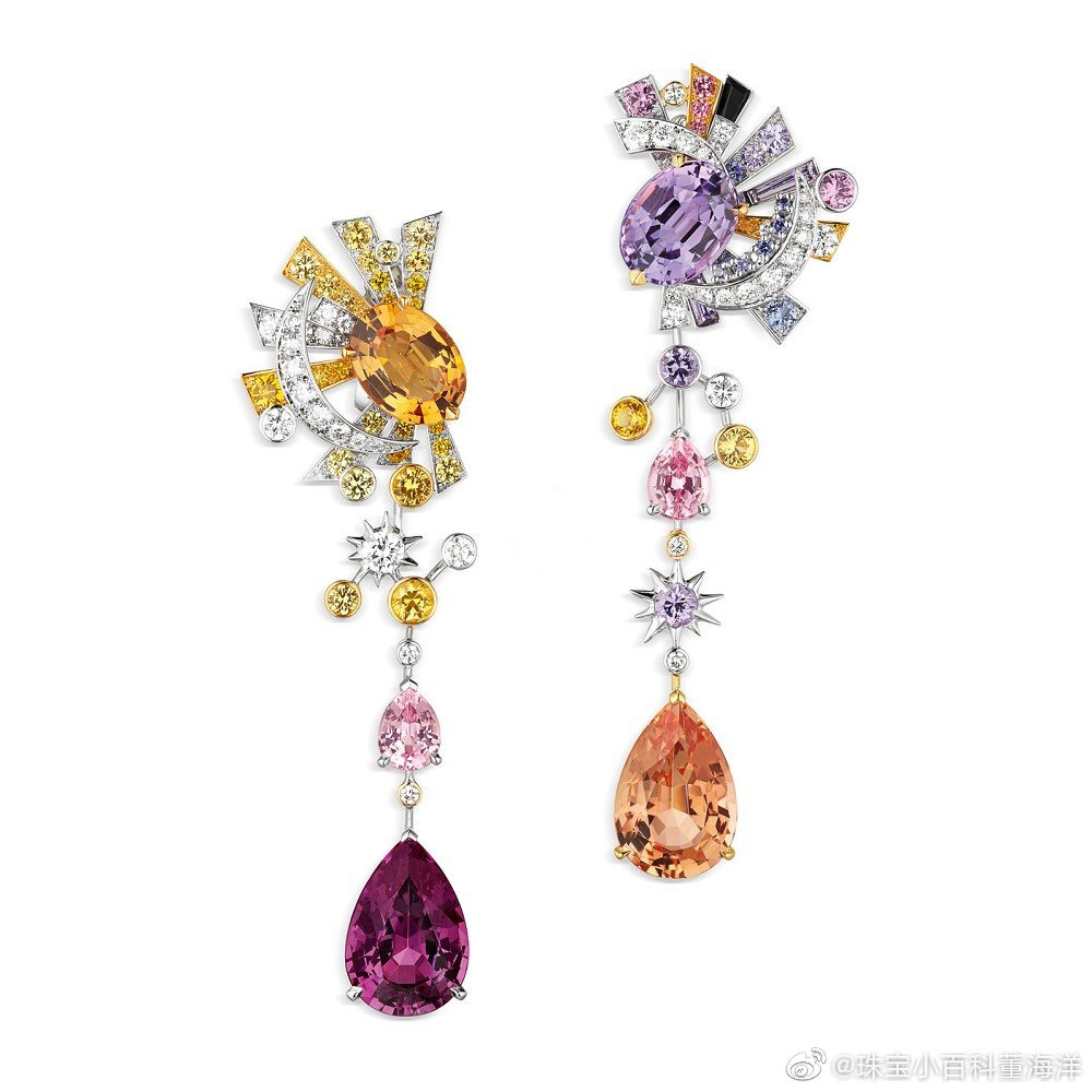 Chaumet 高级珠宝系列「Les Ciels de Chaumet」，以「天空宇宙」为主题，灵感来源相当广泛，如特纳、梵高的风景画、日本浮世绘、法国诗人 Gérard de Nerval 和 Stéphane Mallarmé 的诗作。以瑰丽彩宝演绎云彩、日月、星辰、飞鸟等主题，说好听点是展现人类对天空的诗意想象，说直白点是设计师实在没什么选的了干脆一锅端了吧