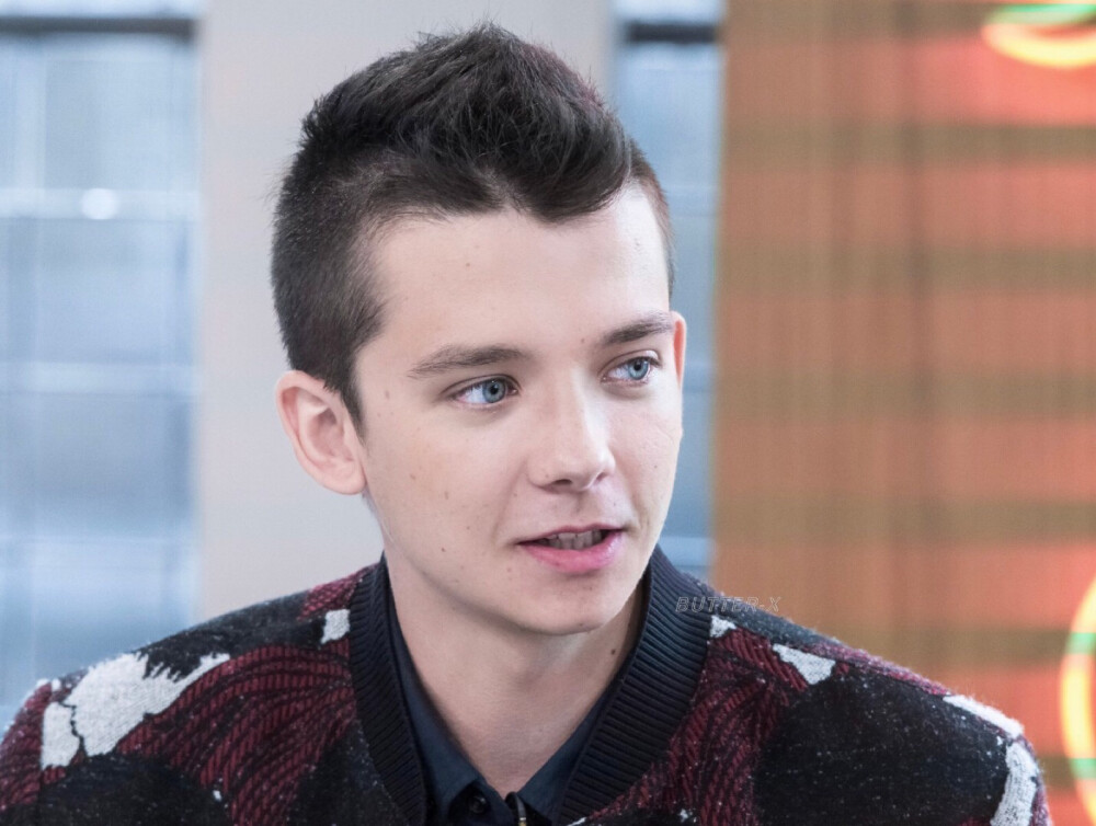 Asa Butterfield 