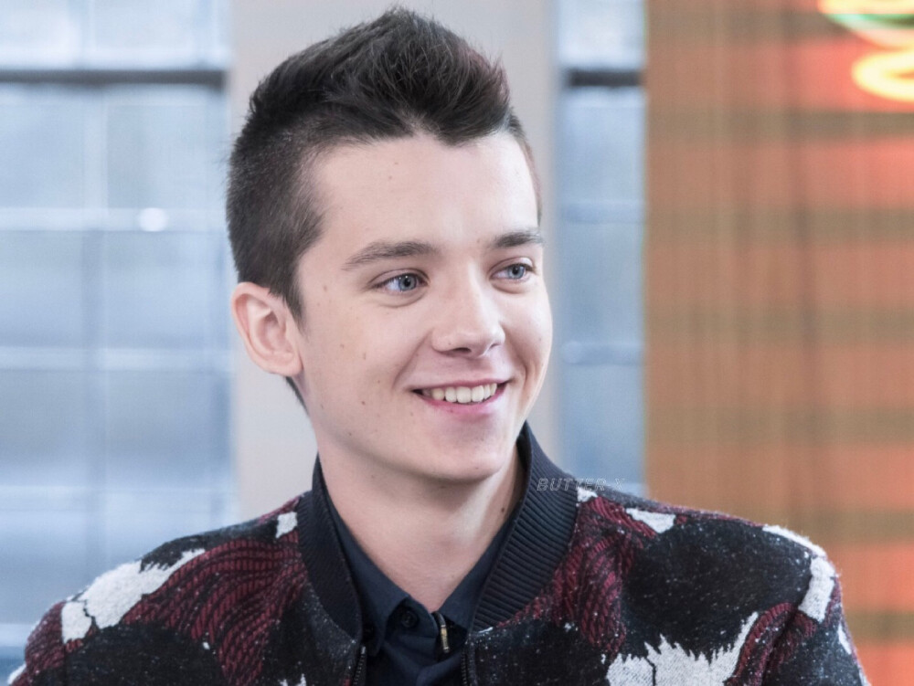 Asa Butterfield 