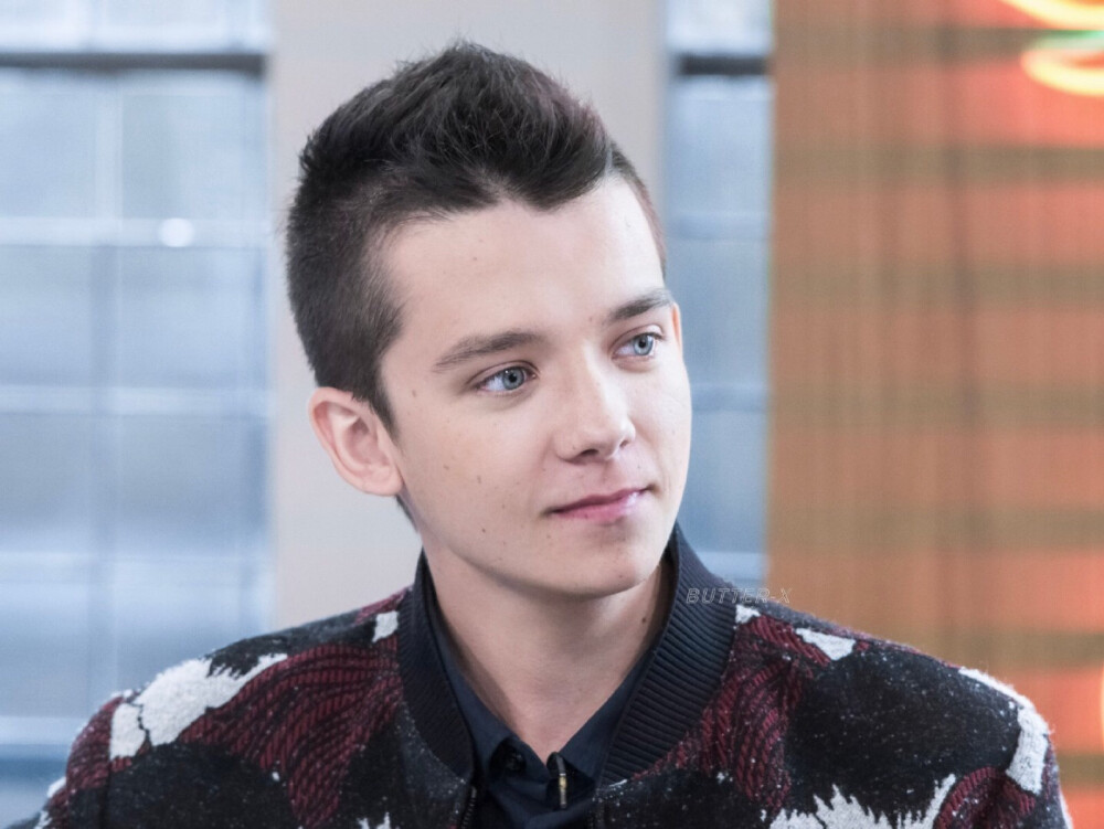 Asa Butterfield 