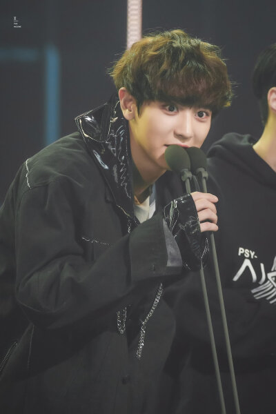 朴灿烈 Chanyeol