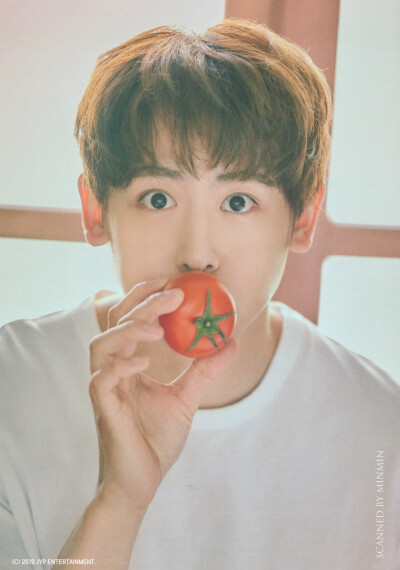 nichkhun 尼坤