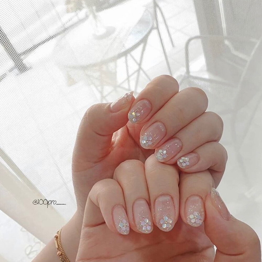 nails 