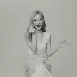 【Tumblr】金泰妍（Taeyeon），1989年3月9日出生于全罗北道全州市，韩国女歌手、主持人，女子组合少女时代成员之一。