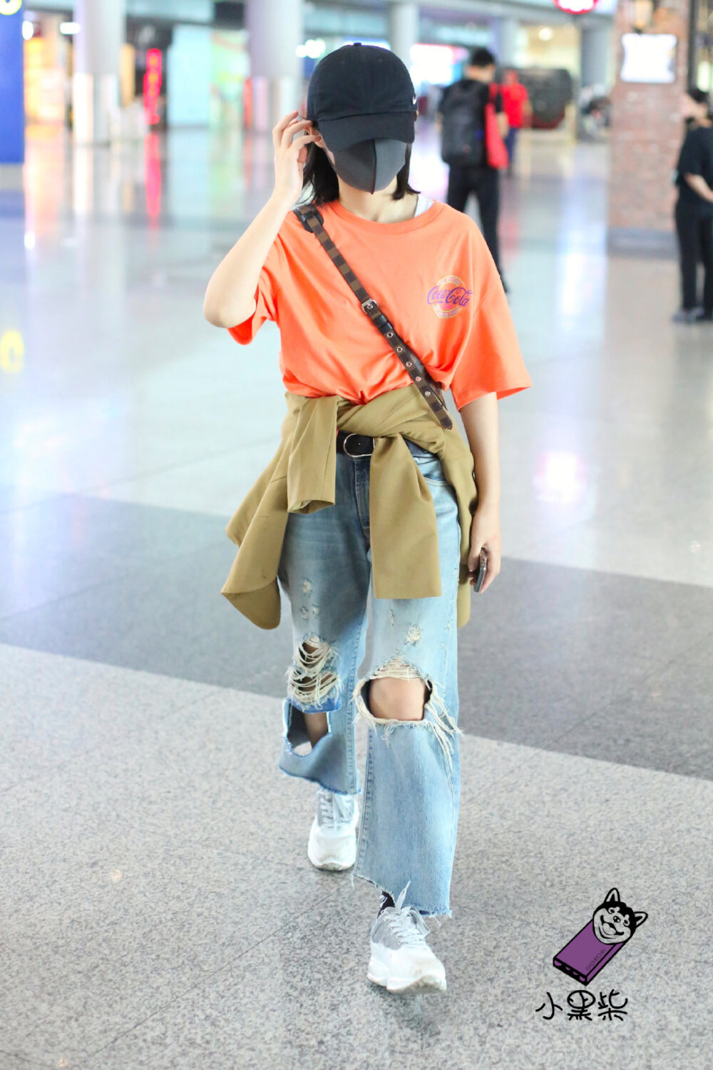 张子枫 190720曼谷✈北京||饭拍高清
cr.小黑柴丙子的U盘