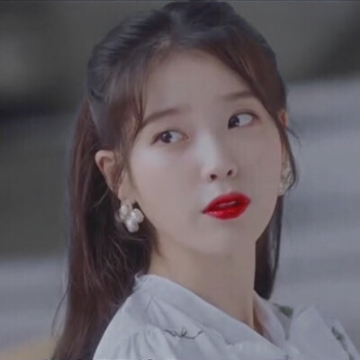 李知恩
iu