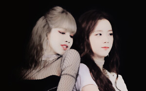 LISA&Jisoo。