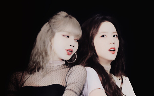 LISA&Jisoo。