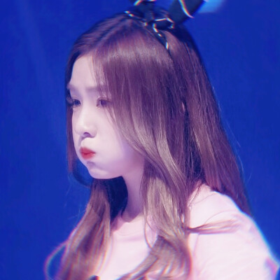 寺谙。
我不行了裴姐太可了。