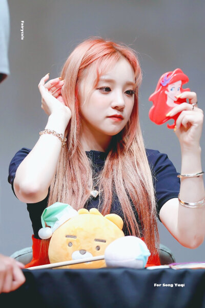 宋雨琦
190713 PB签售
©️Fairytale-