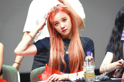宋雨琦
190713 PB签售
©Cheesecake_0814