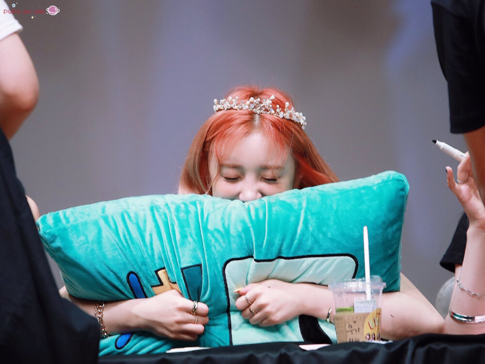 宋雨琦
190713 PB签售
©️DUDUforidle