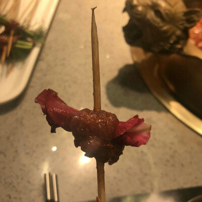 成都春熙路王府井，签王之王。
奇特牛肉串：茴香牛肉，薄荷牛肉，苹果牛肉，玫瑰牛肉