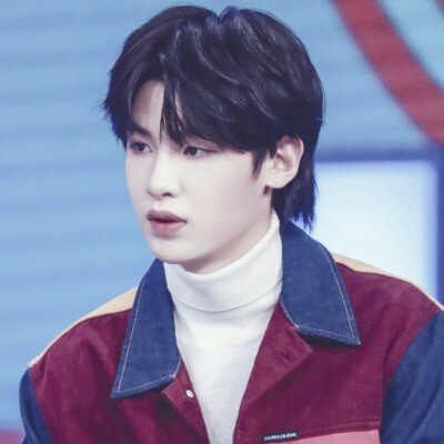 黄明昊