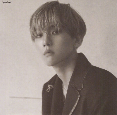 边伯贤 BAEKHYUN < City Lights >