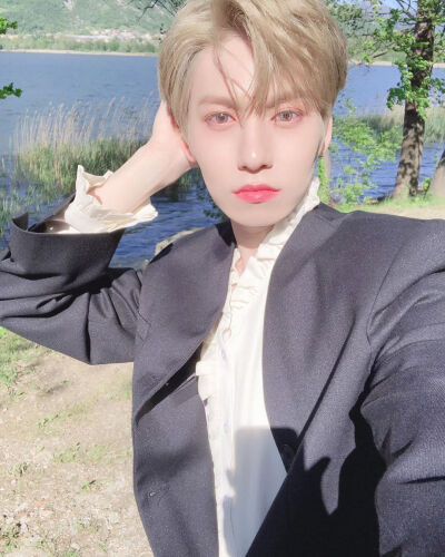 ONEUS 李建熙/KEON HEE
cr.official_oneus