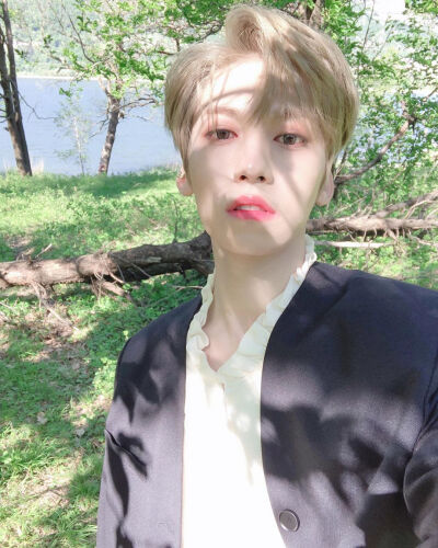 ONEUS 李建熙/KEON HEE
cr.official_oneus