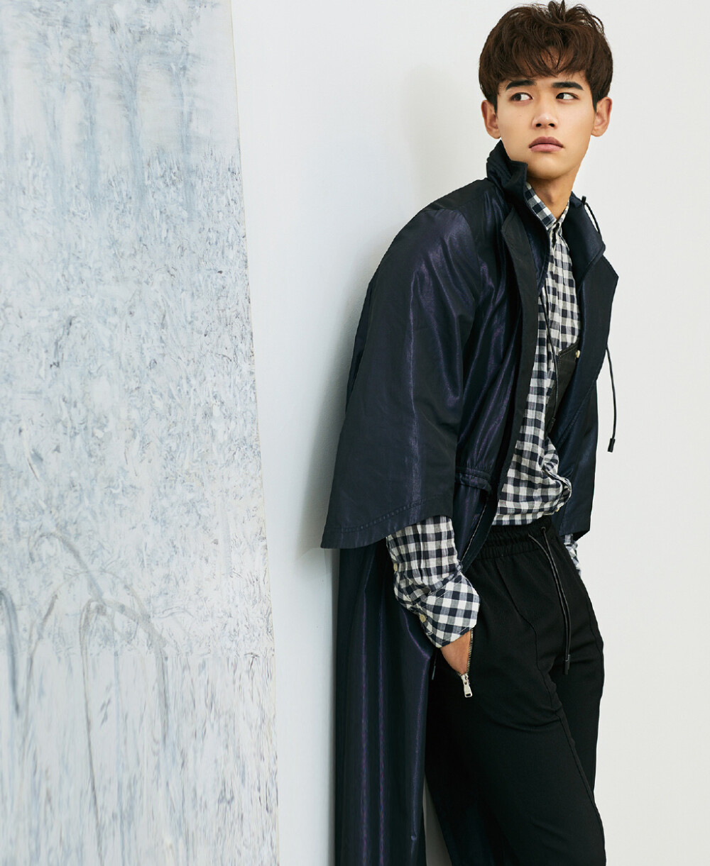 刘冬沁1994年1月9日出生于上海中国内地男演员就读于上海戏剧学院表演