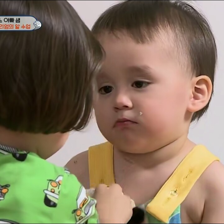 《超人回来了》
◎威廉 ᵕ̈ 本特利