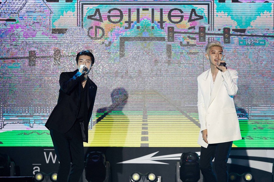 EXO-SC
20190722
《What a life》SHOWCASE现场