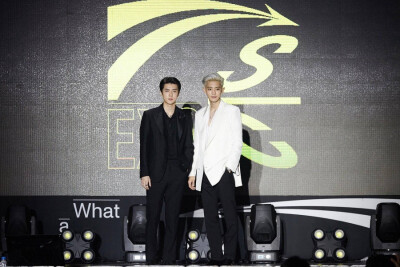 EXO-SC
20190722
《What a life》SHOWCASE现场