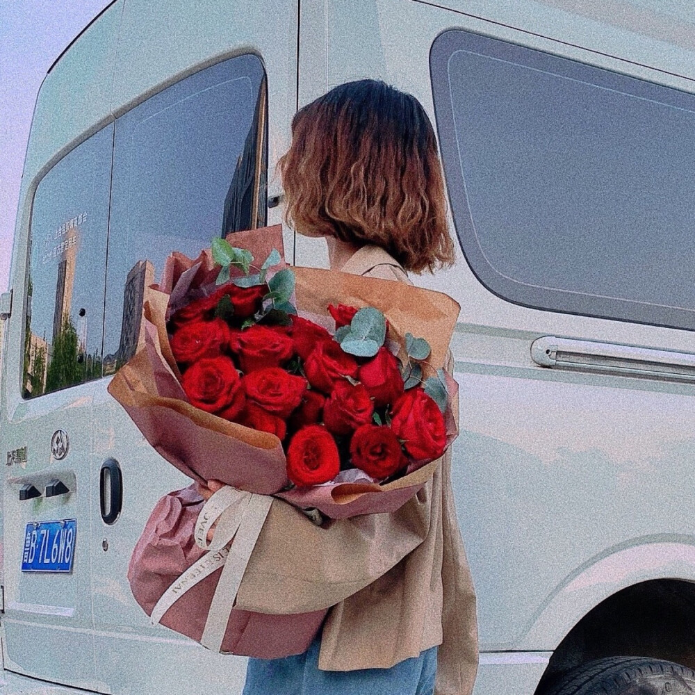 女头像 by：朵莉✔️