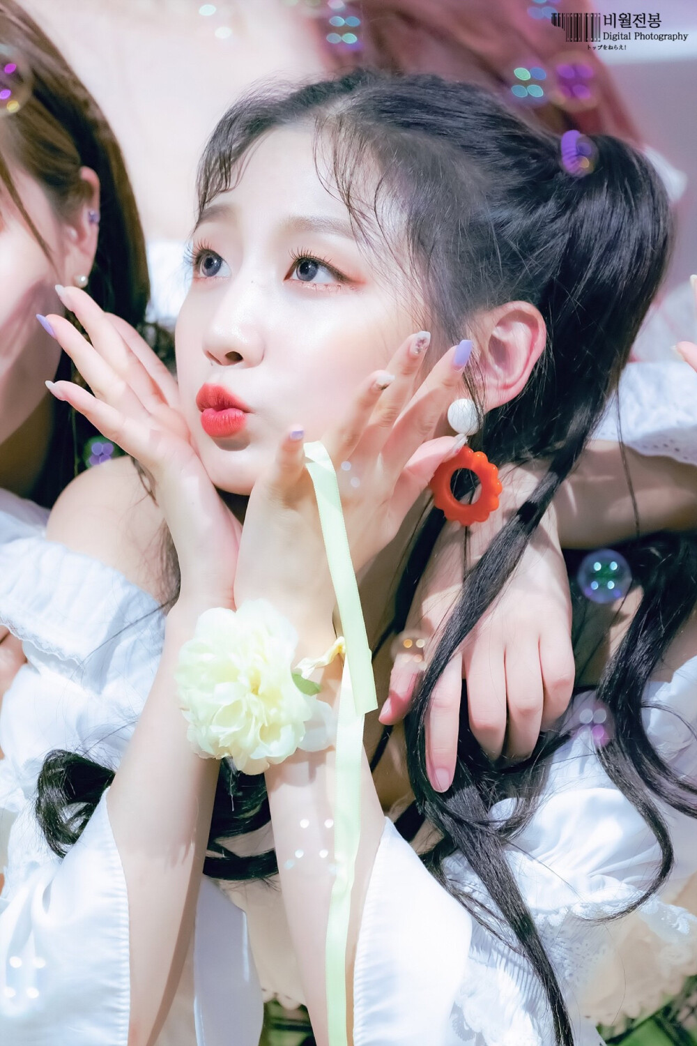 Lovelyz 鄭藝仁