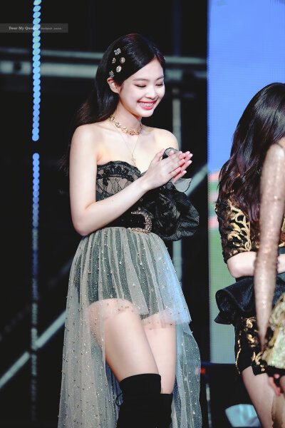 金智妮JENNIE 可二改
©​Dear my queen