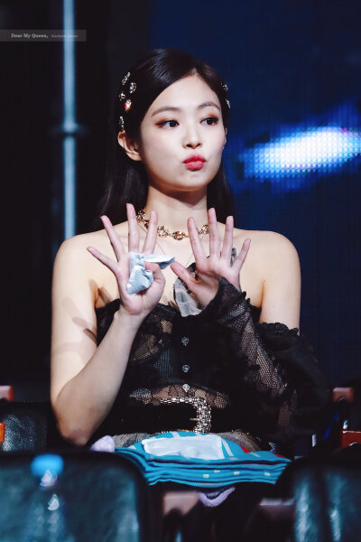 金智妮JENNIE 可二改
©​Dear my queen