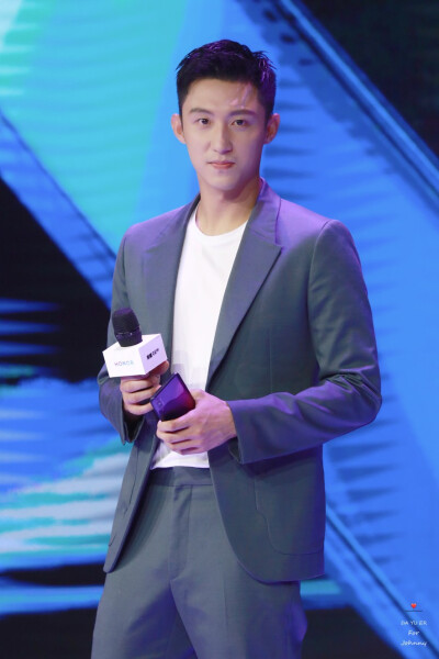 喜欢老大今日这套图 20190723
cr：logo