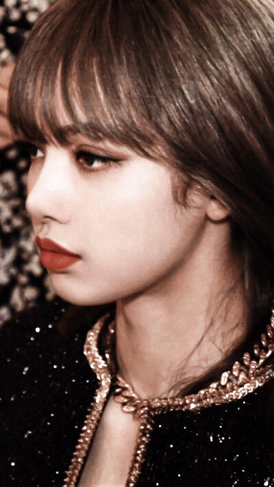 Lalisa
(源于微博)