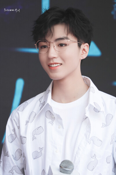 王俊凯×2019.07.14 暴龙眼镜重庆活动 王俊凯的秘境之旅×cr：logo