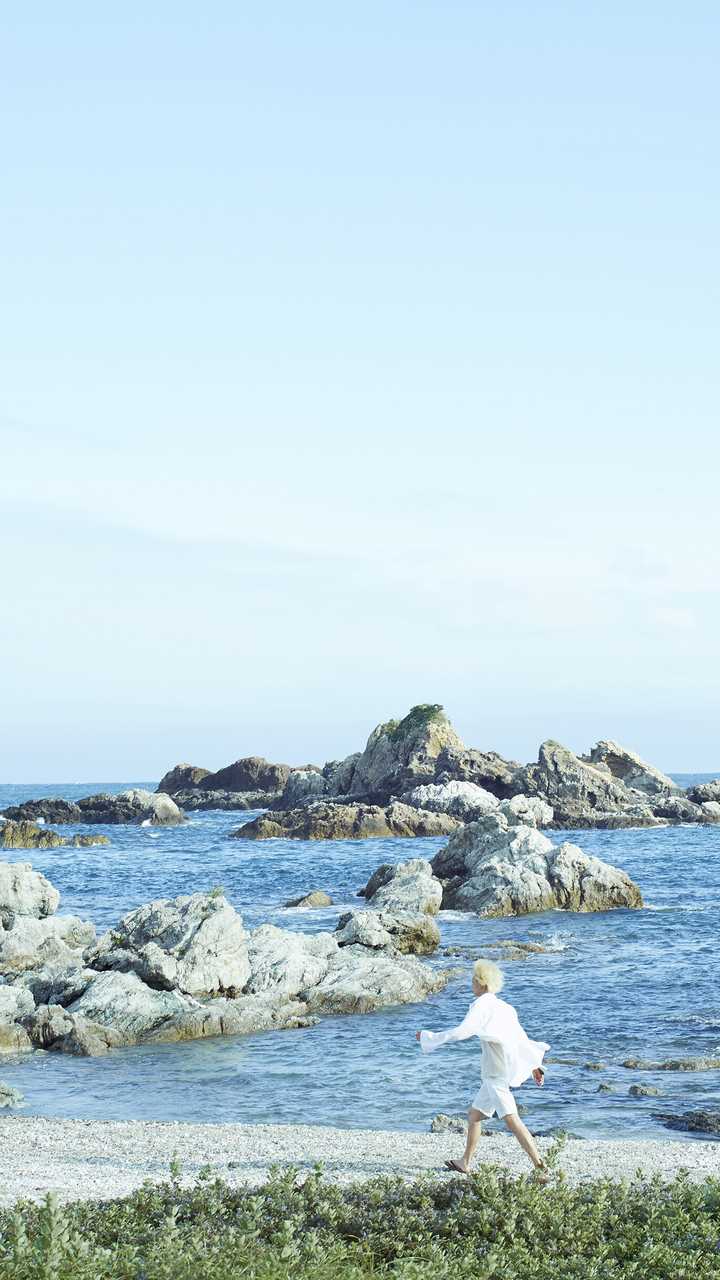 月色和我 都很温柔.