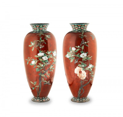 A massive pair of Japanese cloisonné enamel baluster vases, Meiji Period - 亚洲艺术 - 伦敦邦瀚斯2017骑士桥十月拍卖会 - 拍卖结果 | 艺度拍卖网