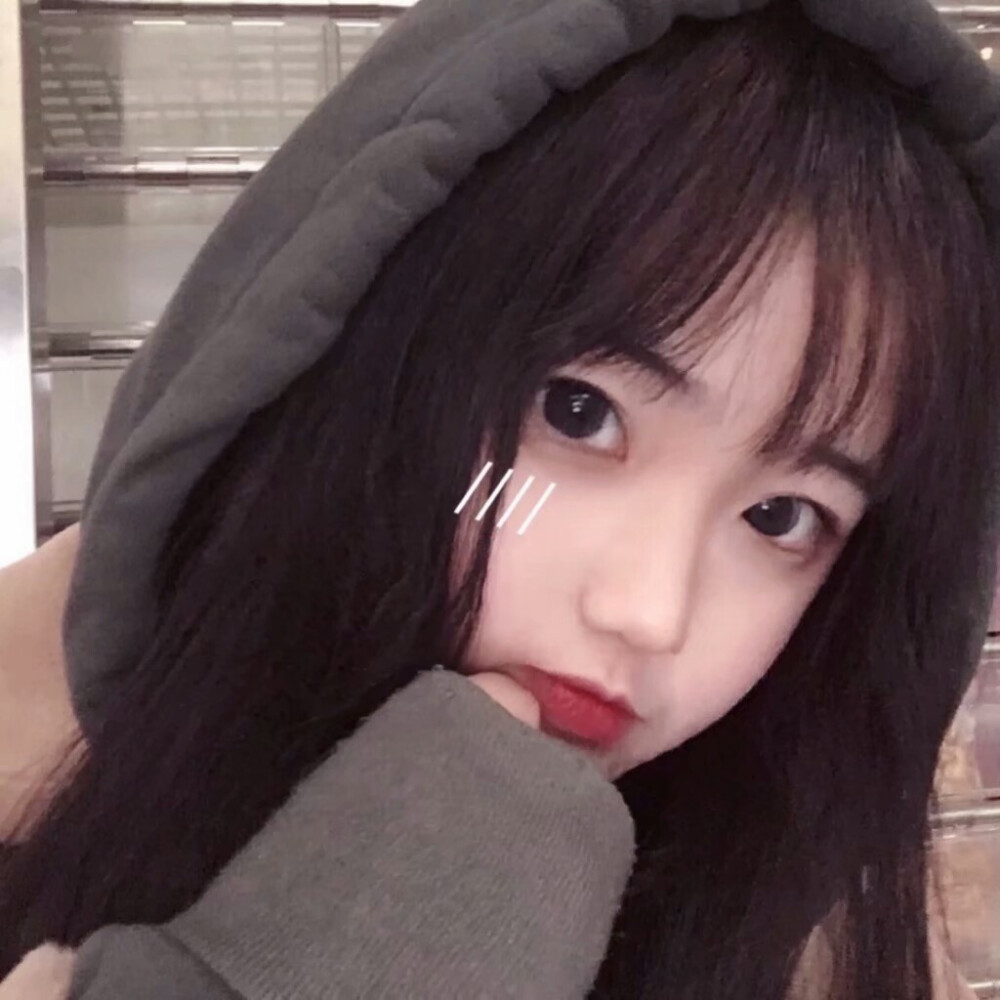 可爱少女涂鸦头像/林初稚。