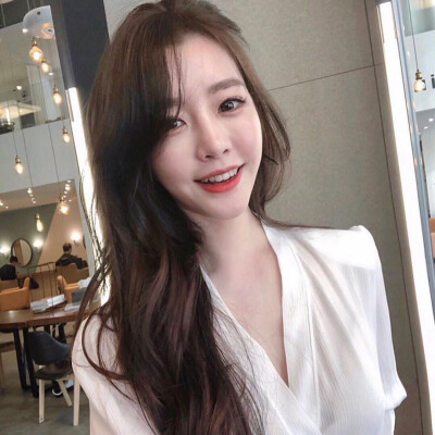 女头 诗梦瑶