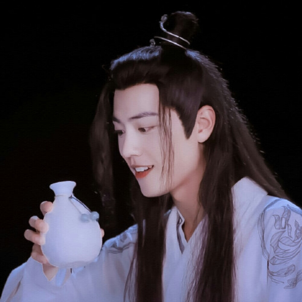 肖战陈情令.
头像.
拿渣图点赞谢谢