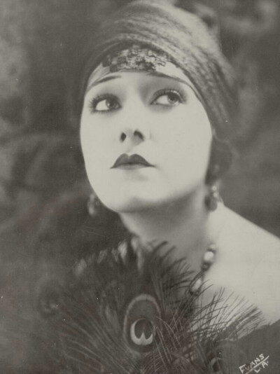 Gloria Swanson 