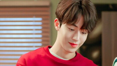 南柱赫/橙光素材（尺寸已调）
别做盗图的拿图点赞or收藏
二转请标明：朴夏贤！