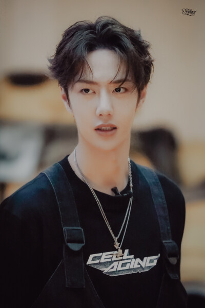 190727 王者荣耀体验展 @UNIQ-王一博 cr:logo