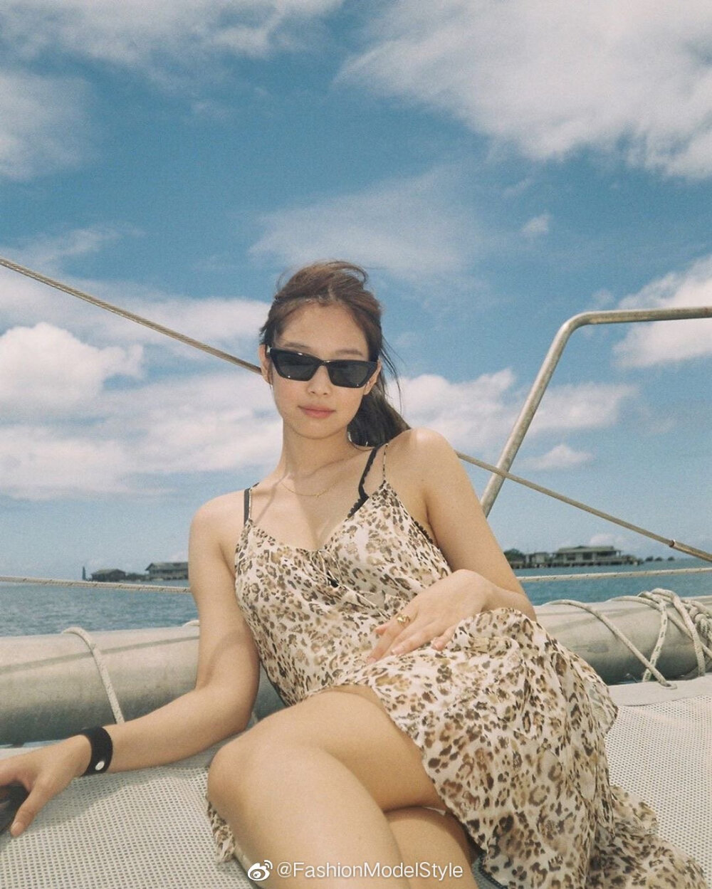 #JENNIE[超话]#PeaceCeleb Korea Style | Jennie insta夏威夷旅拍更新