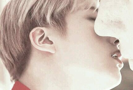 金硕珍jin【图源贴吧】