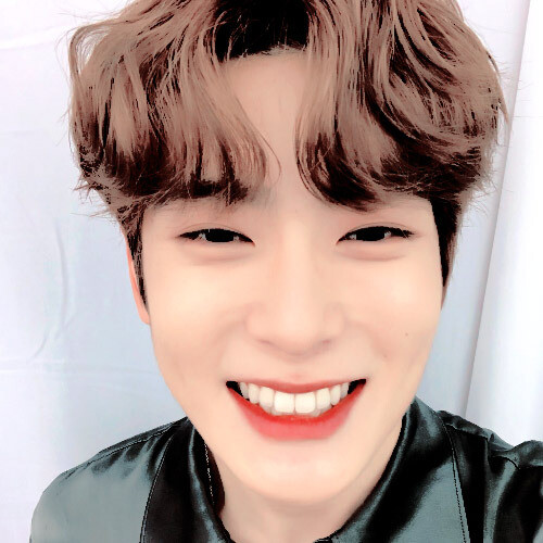 男头郑在玹爱豆头像赞评论更多所有评论你也来说些什么吧