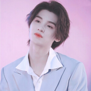 黄明昊