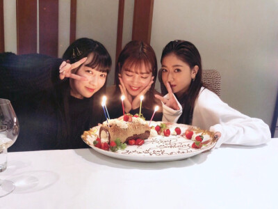 #越智ゆらの##藤田ニコル##池田美優(yōu)[超話]# ゆらちょぱるん[米奇比心] #鹿沼憂妃##谷まりあ##佐藤晴美[超話]##古畑星夏##堀田茜# ?