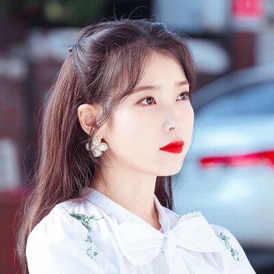 iu 李智恩 头