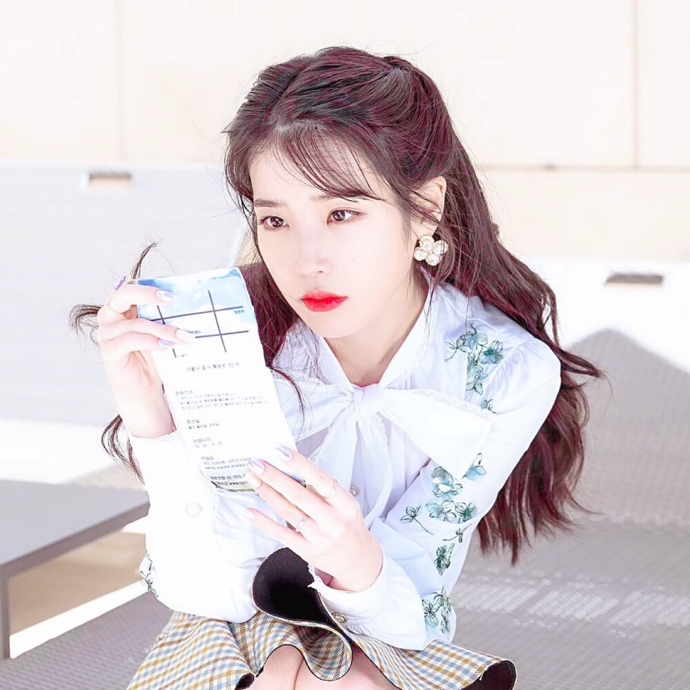 iu 李智恩 头