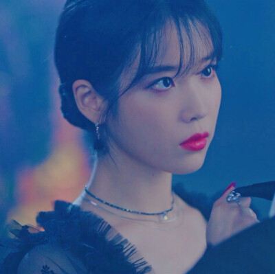 iu 李智恩 头像