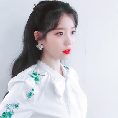 iu 李智恩 头像